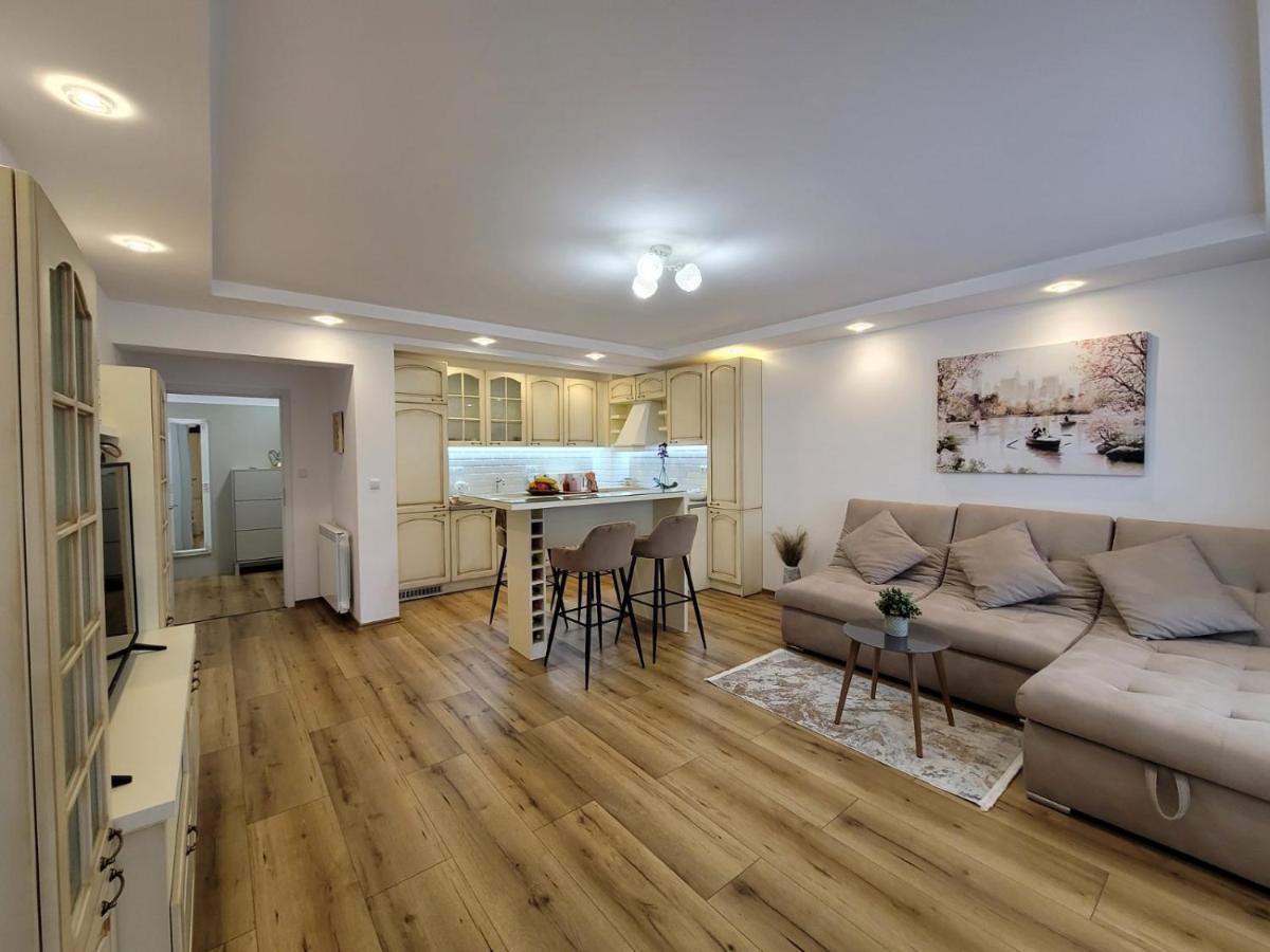 Vazov Apartment Kazanlak Ngoại thất bức ảnh